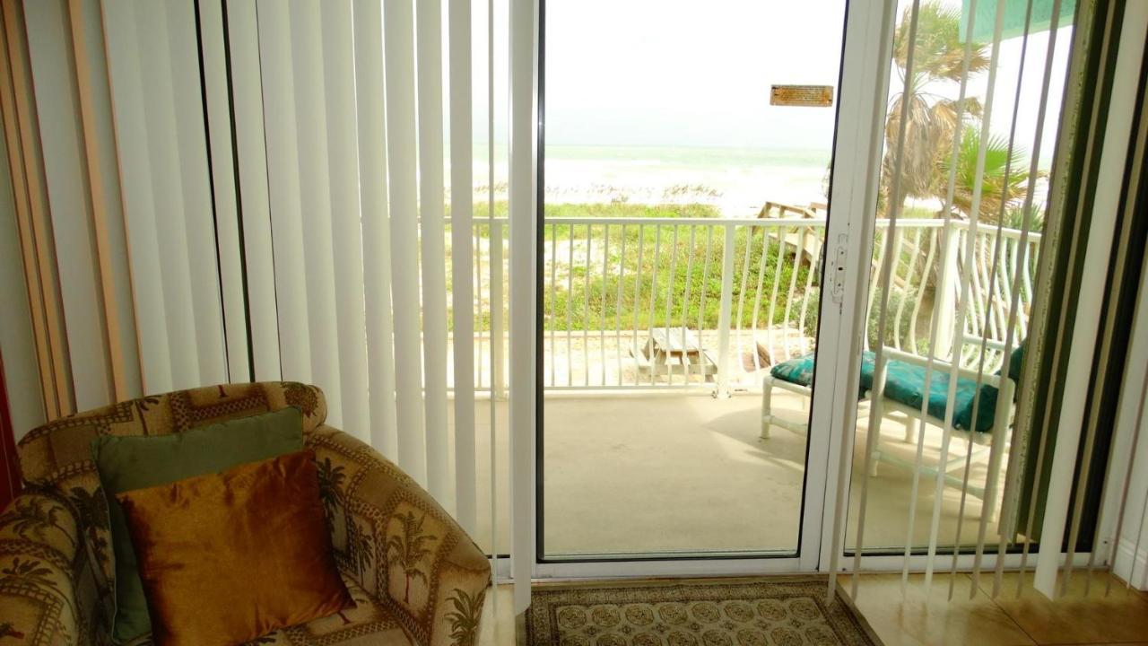 Ocean Beach Villas Unit 203- Direct Oceanfront Condo! Cocoa Beach Exterior photo